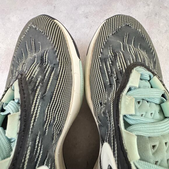 Nike Air Zoom GT Cut 2 Womens Size 8 Black Blue White Basketball Shoes Sneakers - Picture 10 of 13